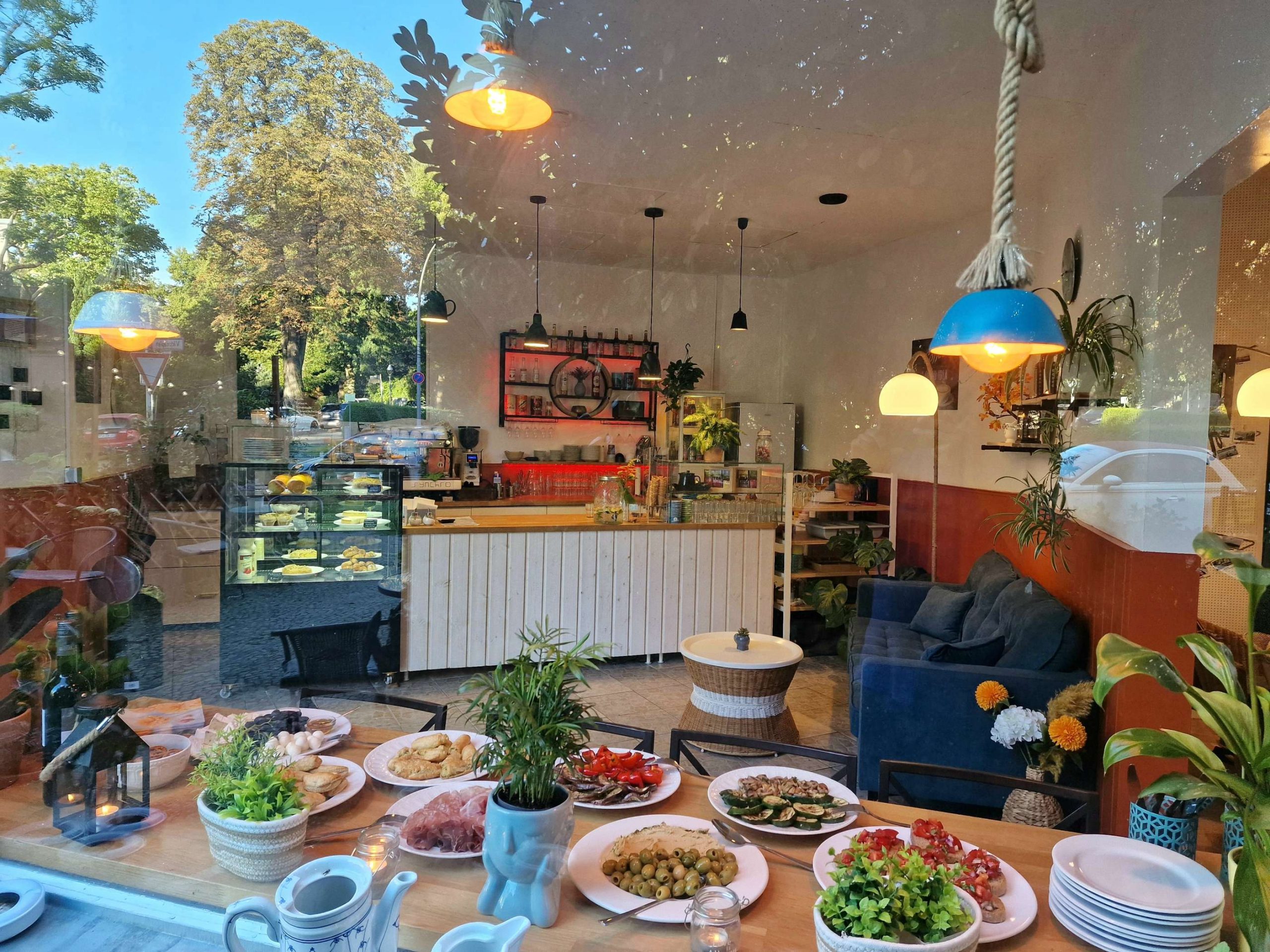 cafe_front_photo Cafe Photo